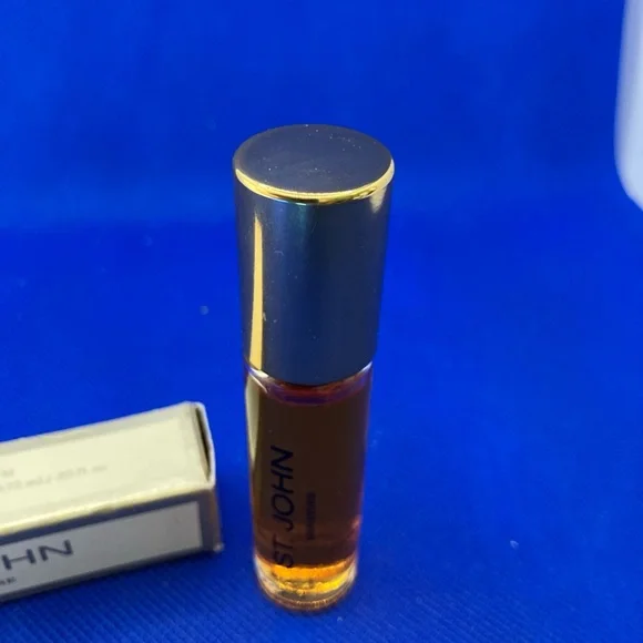 St. John Gold Fragrance Roller